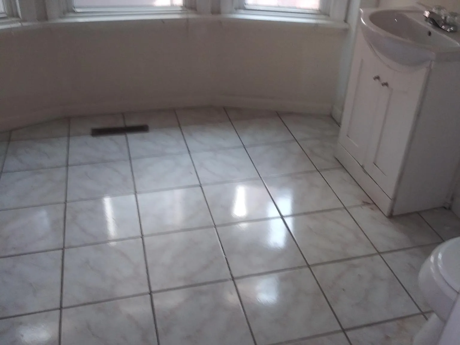 3 bed, 1706 sqft, $1,350 — Photo 2