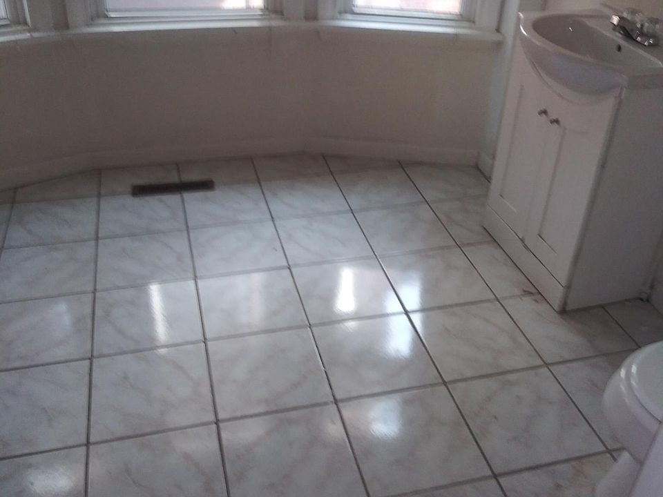 2nd image of 93 N 18th St