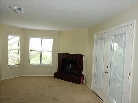 4th image of 4401 River Valley Dr APT 1003