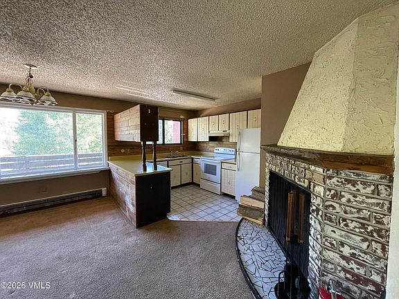 3rd image of 2269 Chamonix Ln APT 2