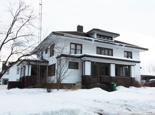 207 Dewey St, Harvard, IL 60033
