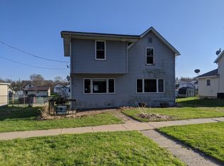 330 E Front Ave, Stockton, IL 61085