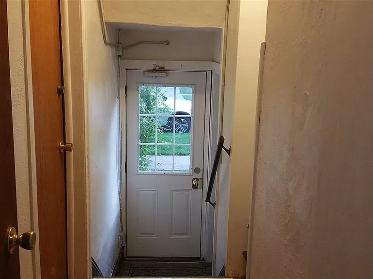 932 Emerald St #1B — Photo 11