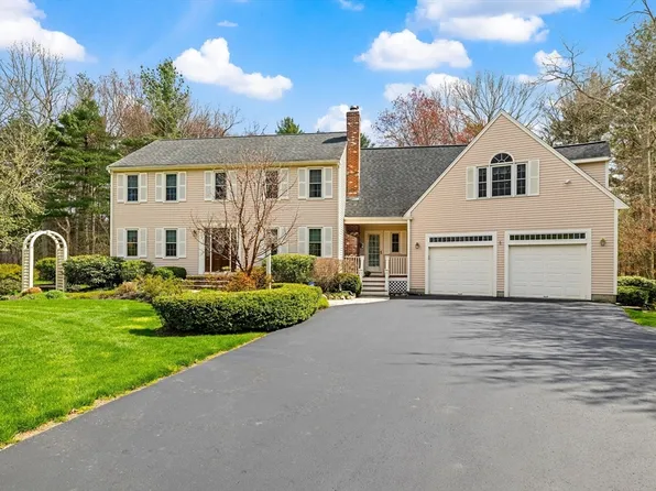 40 Antone Dr, Norton, MA 02766