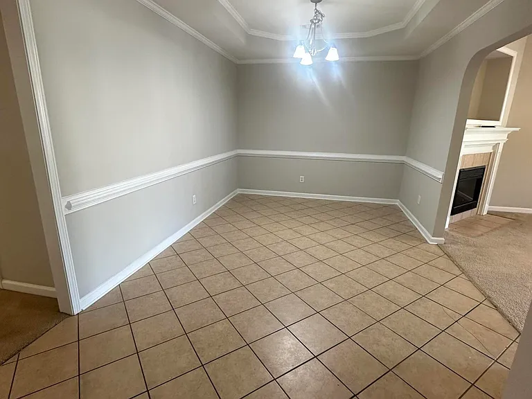 826 Whispering Willow Ct — Photo 5