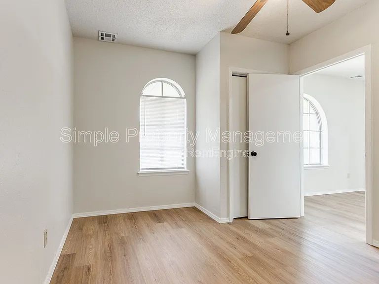 5816 NW 90th St — Photo 19
