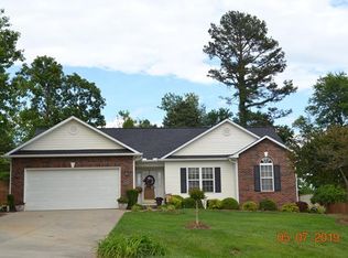 3474 Overbrook Dr, Conover, NC 28613