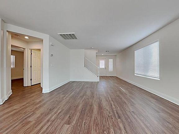 3rd image of 6782 Thalia River St