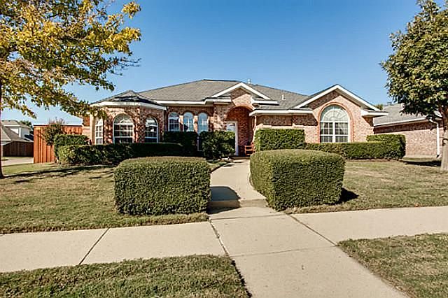 1st image of 1414 Rosewood Ln