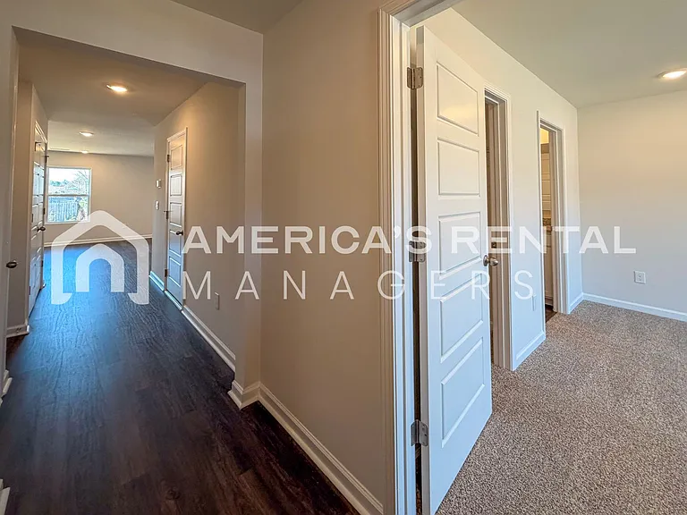 110 Jonboy Ave — Photo 7