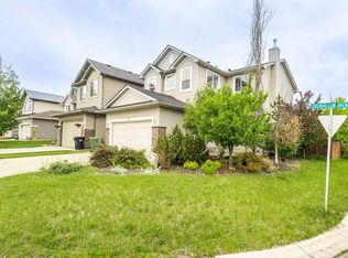 66 S Everhollow Ave SW, Calgary, AB T2Y0A9