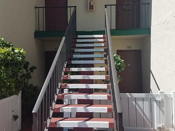 5th image of 15 Willowbrook Ln APT 207