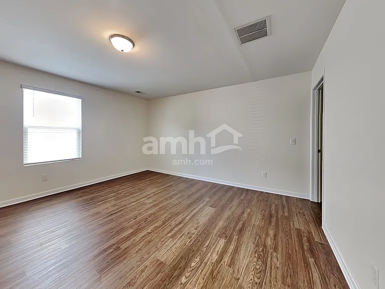 150 Orion Way — Photo 7