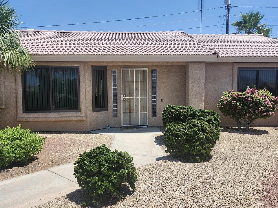 3048 Mirage Dr