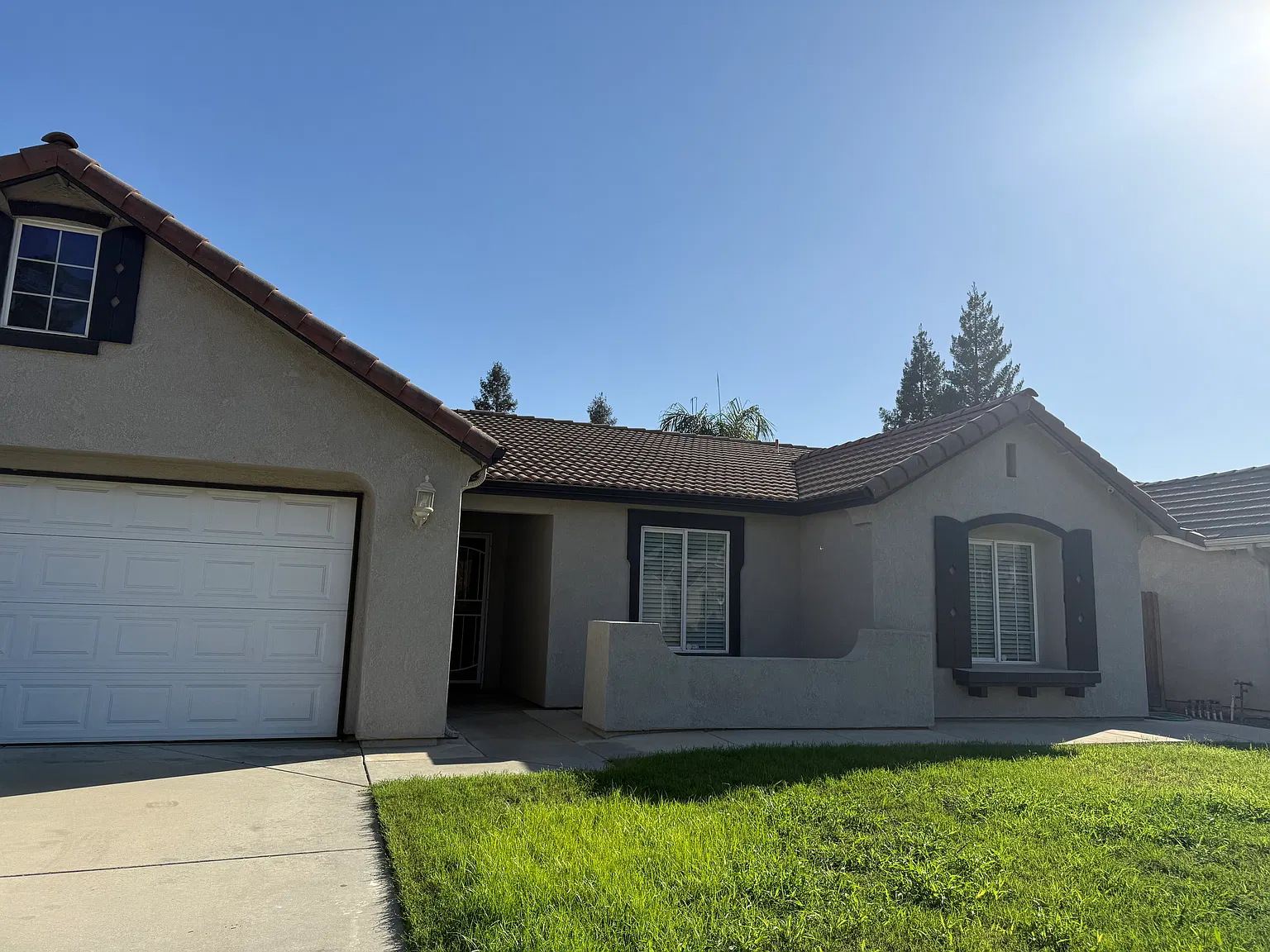 3 bed, 1730 sqft, $2,500 — Photo 1