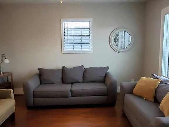 2nd image of 5019 Avenue Q