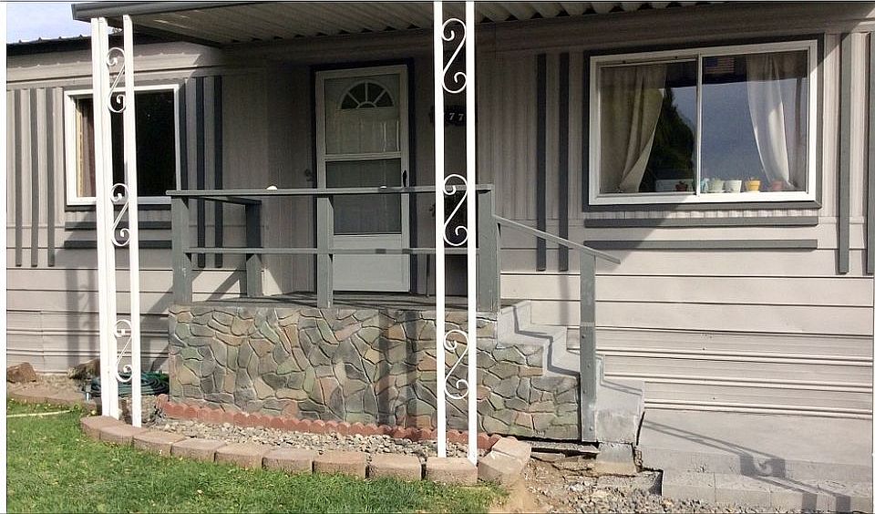 Charming faux rock Porch