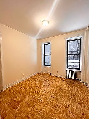 1st image of 122 Macdougal St APT 13