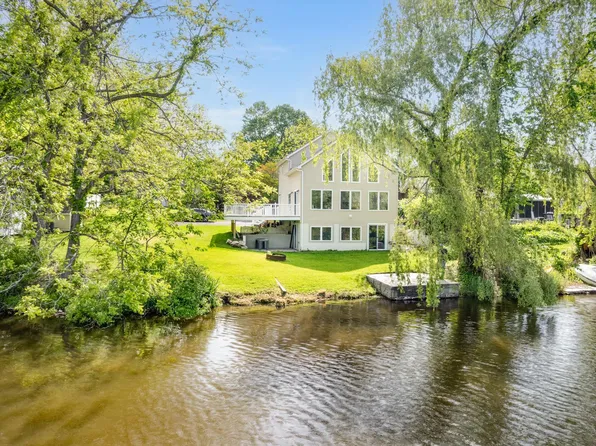 9 Putnam Drive, Carmel, NY 10512