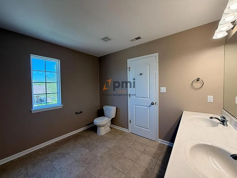 2707 W Wind Dr — Photo 14