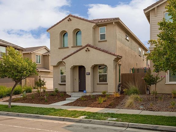 2nd image of 4360 Natomas Central Dr