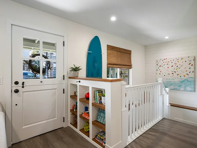 305 Neptune Ave — Photo 25