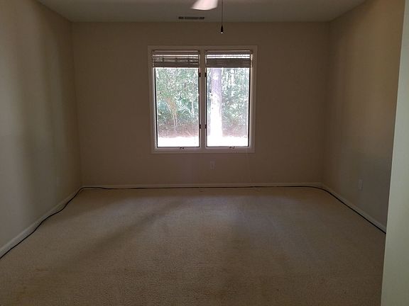 2nd image of 12 Bobcat Ln