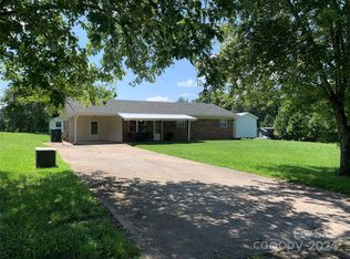 292 Iverson Rd, Forest City, NC 28043