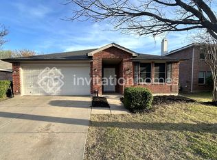 1828 Lariat Dr, Justin, TX 76247