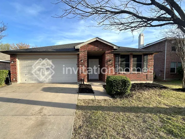 1828 Lariat Dr, Justin, TX 76247