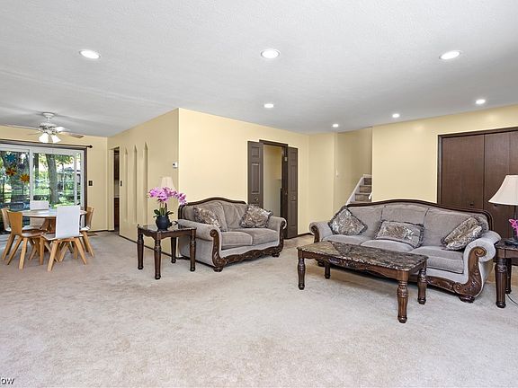 4th image of 8633 Courtland Dr
