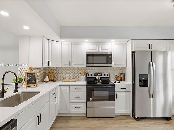 2nd image of 550 SW 137th Ave APT 302L