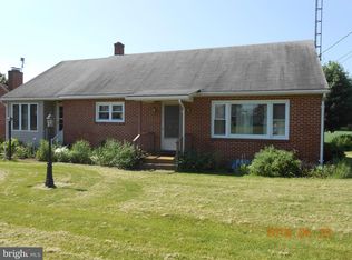 137 Johnstons Ln, Mercersburg, PA 17236