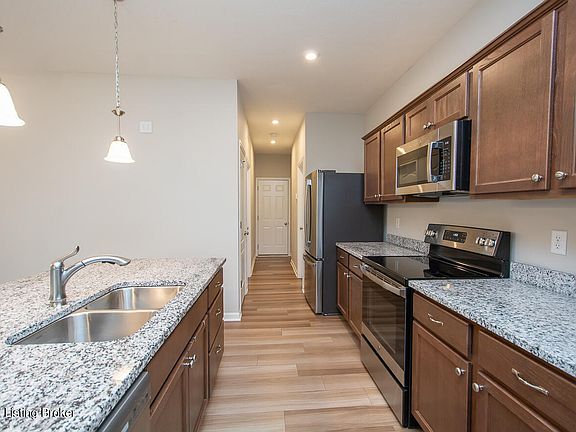 3rd image of 115 Harvest Moon Ct