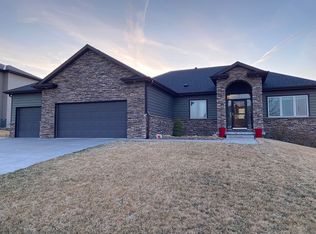 6441 S 86th St, Lincoln, NE 68526