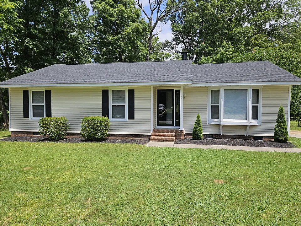 3 Chanter Ct