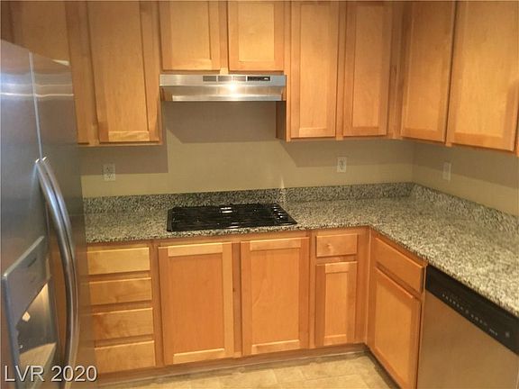 4th image of 75 E Agate Ave Unit 207