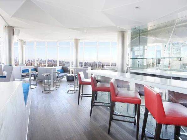 66 Rockwell Place image 9 of 16