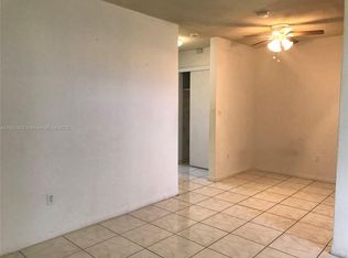 2450 NE 188th St #2452, Miami, FL 33180