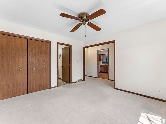 2nd image of 711 51st Ave