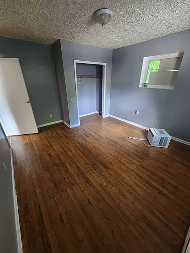 12 Smith St #B Photo 1 12 Smith St #B Photo 1