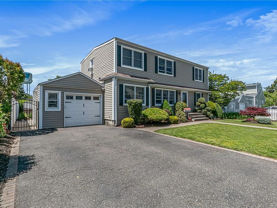 1st image of 2258 6th Street
