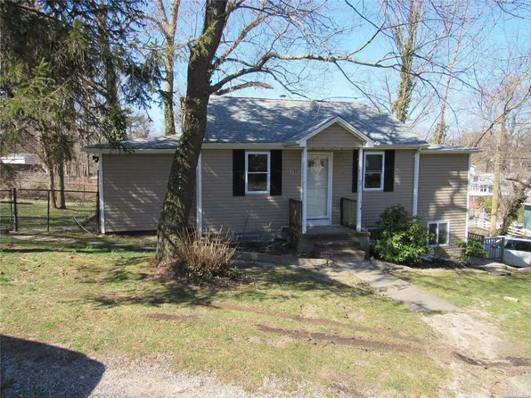 196 Mastic Road, Sound Beach, NY 11789