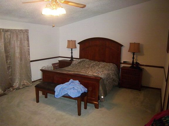 3rd image of 70 Shoreline Dr