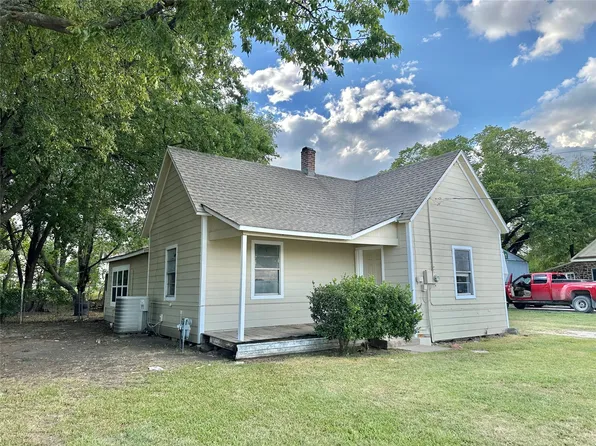 1009 Moran St, Gainesville, TX 76240