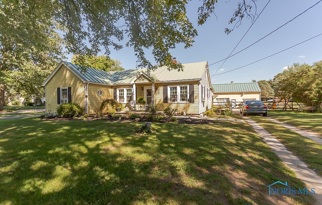 1435 S Crissey Rd, Holland, OH 43528 Zillow