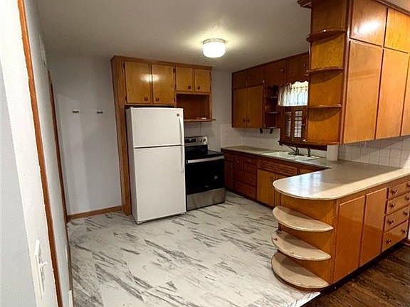 3rd image of 2838 N 64th Ter