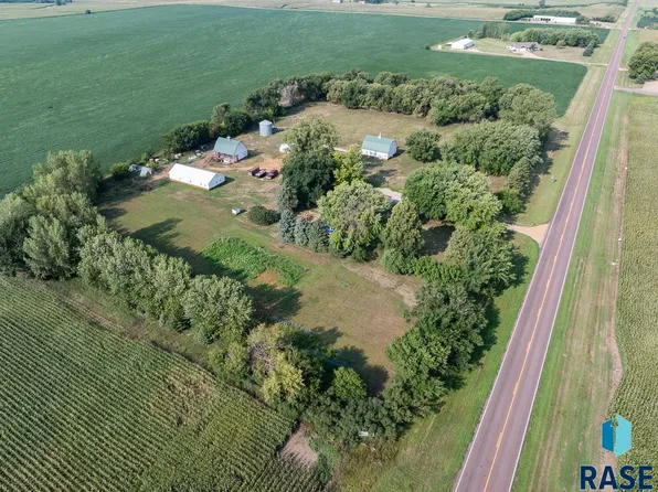 45841 275th St, Parker, SD 57053