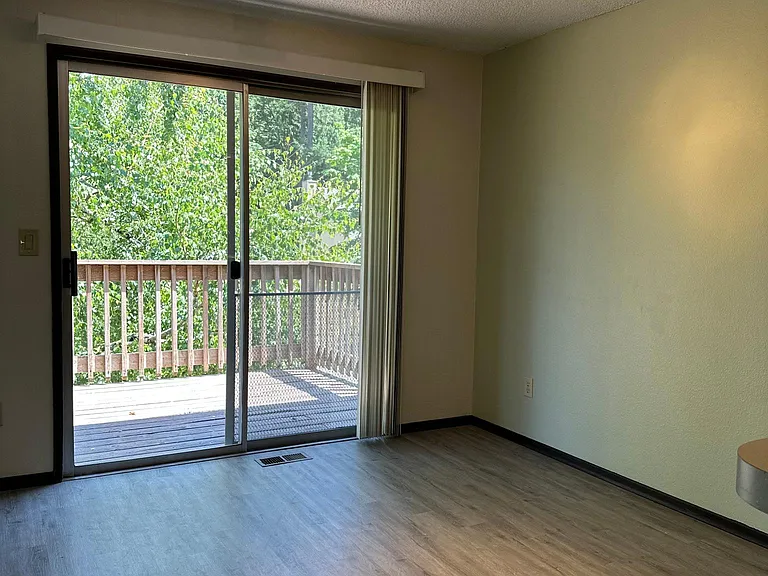 8617 SW 49th Ave #HOUSE — Photo 18