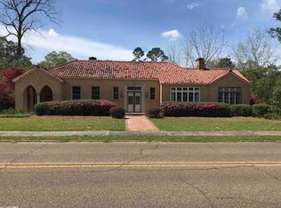 417 E Belleville Ave, Brewton, AL 36426